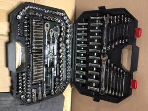 Mechanics Tool Set (194-Piece) by Husky&nbsp&nbspCustomer Returns Open Box See Pictures