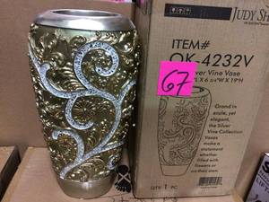 Silver Vine Gold Polyresin Decorative Vase by OK LIGHTING&nbsp&nbspCustomer Returns Open Box See pictures
