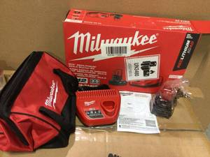 M12 12-Volt Lithium-Ion 4.0 Ah Battery and Charger Starter Kit with Tool Bag by Milwaukee&nbsp&nbspCustomer Returns Open Box See pictures