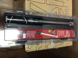 20 ft.lbs. to 100 ft.lbs. 38 in. Drive Torque Wrench by Husky&nbsp&nbspCustomer Returns Open Box See pictures