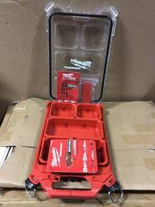 PACKOUT 5-Compartment Low-Profile Compact Small Parts Organizer by Milwaukee&nbsp&nbspCustomer Returns Open Box See pictures