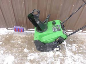 lot 6 image: Lawn Boy 320e snow thrower. Electric start. Lightly used. Tested & works. As shown.