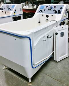 lot 3 image: MSRP $12,000 COMMERCIAL GRADE PENNER CASCADE WALK IN BATHING SPA WRIGHT SIDE ENTRY #2 - GREAT WORKING CONDITION  PLEASE SEE ALL THE PDF & ATTACHMENTS FOR SIZE & INFO FOR INSTALLING IT IN YOUR HOME  LIFT CAN BE PURCHASED IN LOT 5