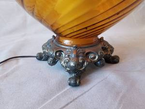 lot 2 image: Mid Century Amber Glass Lamp