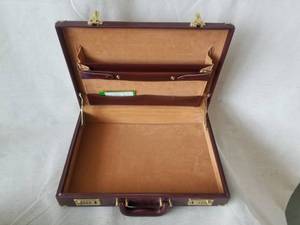 lot 30 image: Pair of Vintage Attache Cases