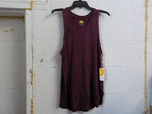Lot of 6 size XL Ladies Tank Tops ...