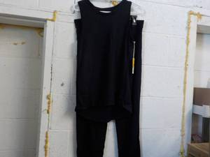 Lot of 6 - 2 pc sets size L Loungew...