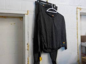 6 - 2 pc size M  C & C Loungewear ...