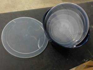 6 Bowl Set with Covers...