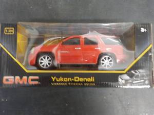 GMC Yukon Denali Car...