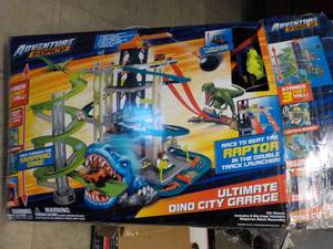 Huge Lot of Toys some parts missin...