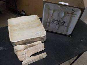 Bamboo Set- Plates and Silverware...