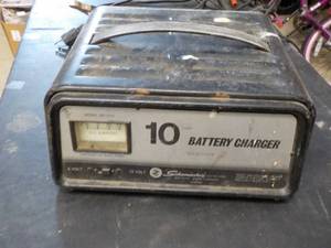 Schumacher 10 AMP Battery Charger...