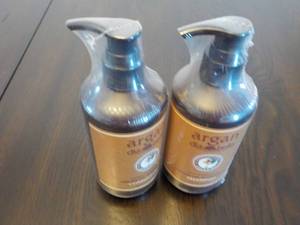 2 Bottles 10.1 oz each Argan Diabel...