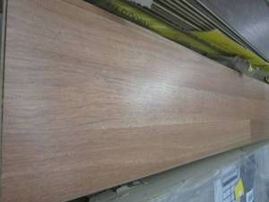 lot 382 image: lot of traffic master laminate floo...