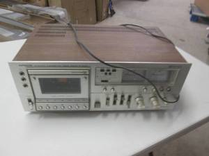 lot 412 image: hitachi stereo cassette deck D-900 ...