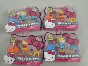 lot 34 image: 4 new hello kittys mini dolls ...