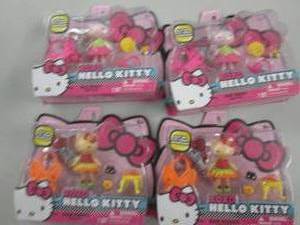 lot 48 image: 4 new hello kittys mini dolls ...