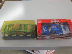 lot 57 image: 2 die cast replicas ...