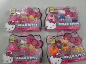 lot 79 image: 4 hello kitty toys ...