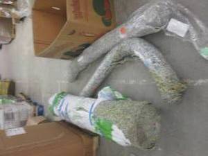 lot 87 image: 3 rolls of padding ...