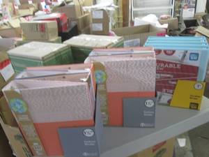 lot 124 image: 3 cases of binders ...