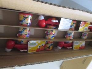 lot 139 image: 3 cases of elmo spiro lights 12 per...