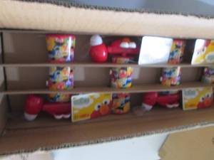 lot 140 image: 3 cases of elmo spiro lights 12 per...