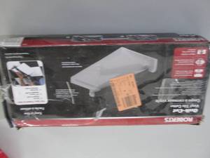 lot 152 image: roberts quick cut vinyl tile cutter...