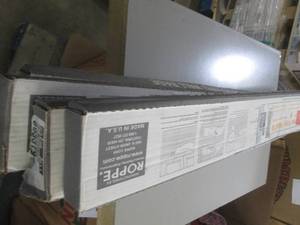 lot 199 image: 4 casesof contractor series vinyl w...
