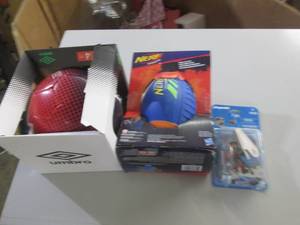 lot 252 image: football, soccerball and a playmobi...