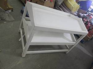 lot 297 image: white shelf unit ...