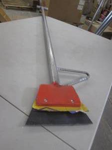 lot 348 image: heavy duty floor scraper ...
