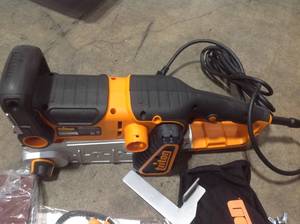 Triton TA1200BS 1200w Belt Sander 3 see pictures