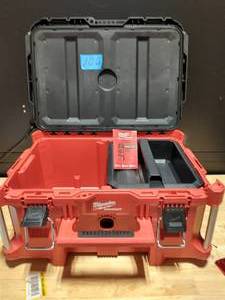 MILWAUKEE PACKOUT 22 in. Small Red Tool Box w 75lb. Weight Capacity