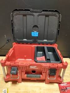 MILWAUKEE PACKOUT 22 in. Small Red Tool Box w 75lb. Weight Capacity