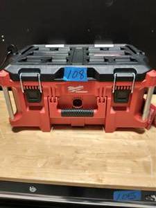 MILWAUKEE PACKOUT 22 in. Small Red Tool Box w 75lb. Weight Capacity