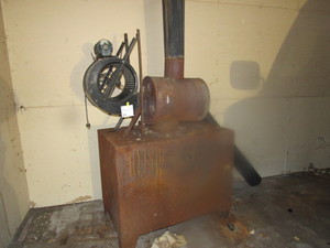 lot 1 image: Large Heavy Duty Wood Burning furnace