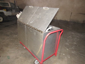 lot 15 image: aluminum storage box on cart