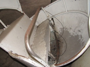 lot 32 image: Vintage Helicopter amusement park ride tub