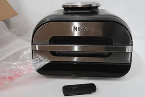Ninja - Ninja� Foodi Smart XL 6-in-1 Indoor Grill with 4-qt Air Fryer, Roast, Bake, Broil, & Dehydrate - Black