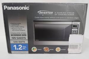Panasonic Family-Size NN-SA651S Microwave Oven - with Inverter Technology, Stainless Steel 1.2 Cu. Ft, 1200W (Silver)