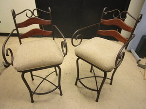 MINSON SWIVEL BAR STOOLS