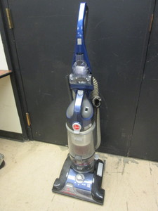 HOOVER WIND TUNNEL PRO VACUUM CLEANER