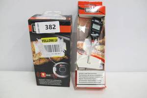 lot 382 image: Weber iGrill and Weber Instant Read Thermometer 2 Item Bundle