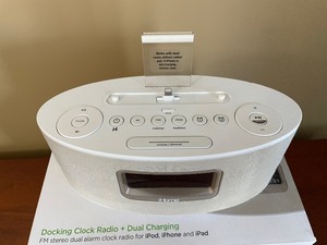 lot 12 image: iHome Docking Clock Radio and Dual Charging Station