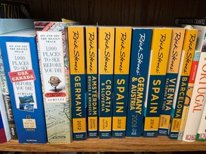 lot 117 image: Wonderful Variety of Books
