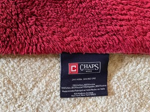 lot 33 image: Chaps Brand Maroon Rugs