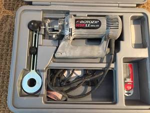 lot 76 image: Rotozip Spiral Saw