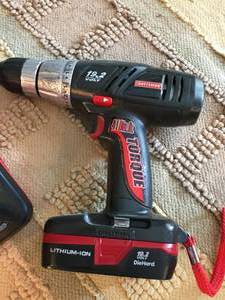 lot 80 image: Craftsman 12Inch Rechargable Drill Driver